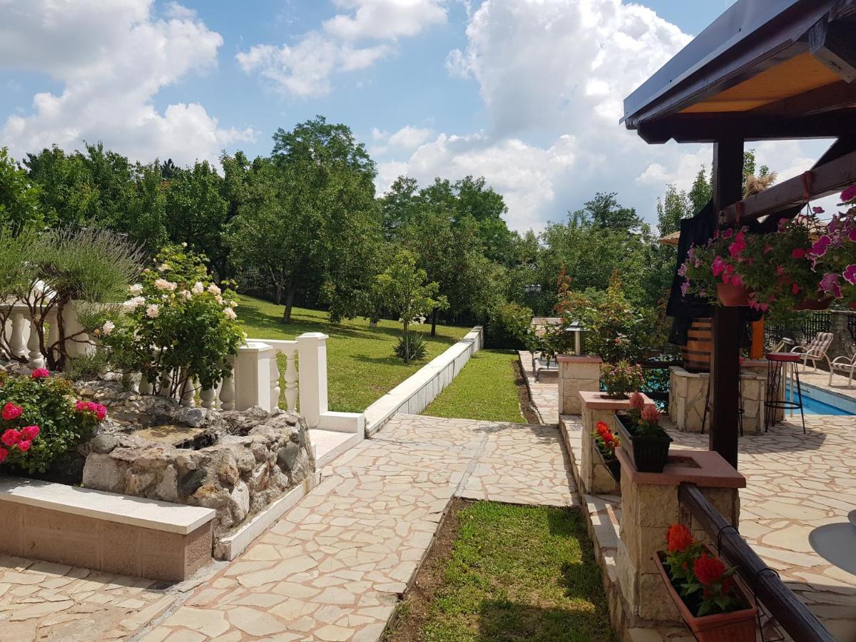 Vila Pekec Mala Mostanica Exterior foto