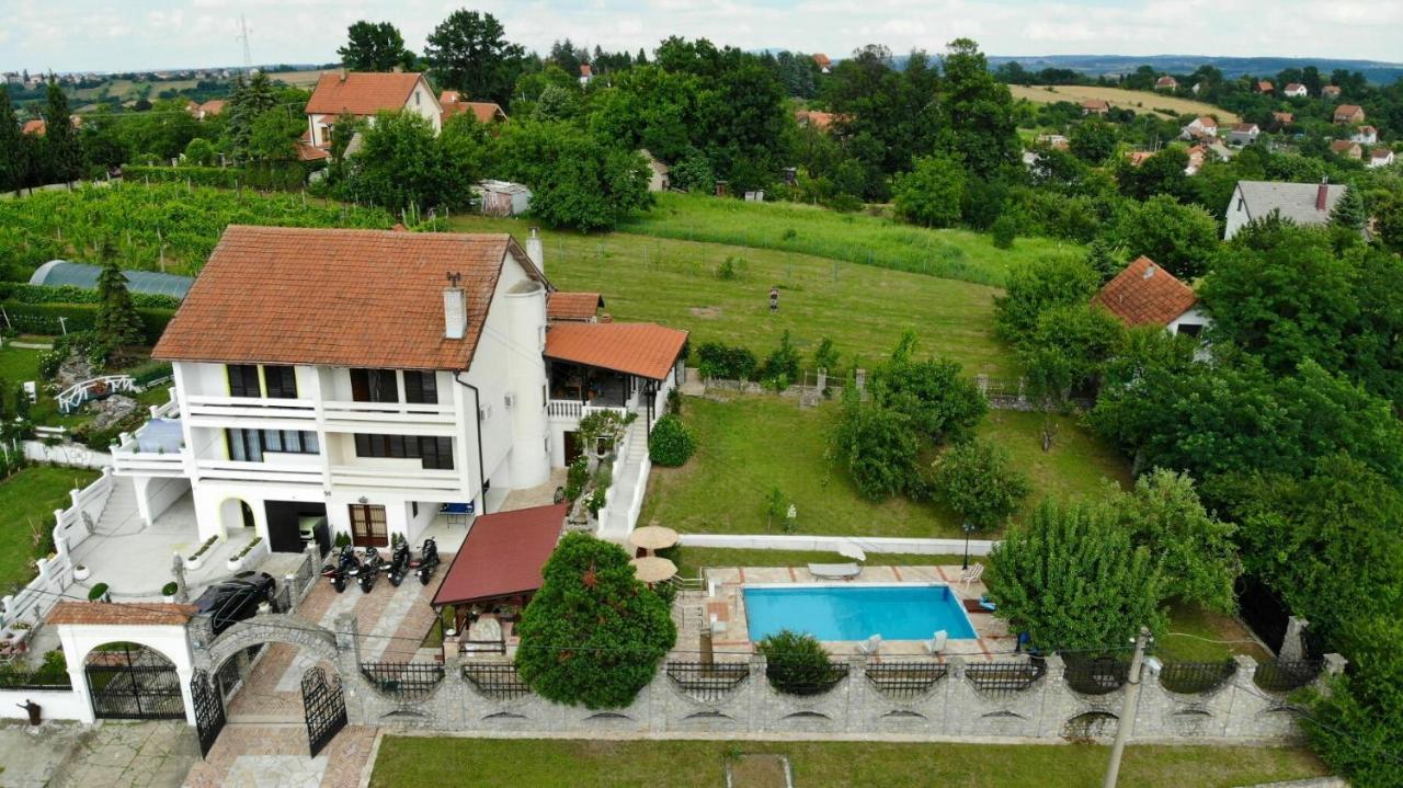 Vila Pekec Mala Mostanica Exterior foto